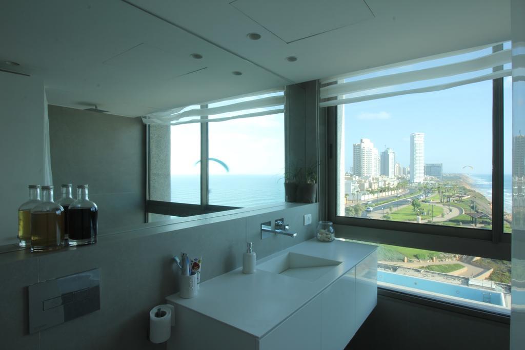 Sea Apartment Netanya Exterior photo